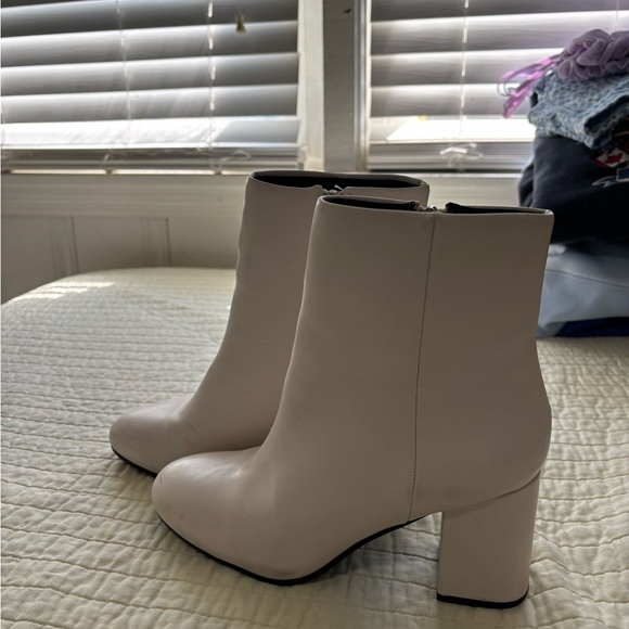 Versona Cream Heeled Boots - Picture 1 of 1
